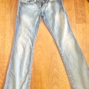 Buckle miss me jeans